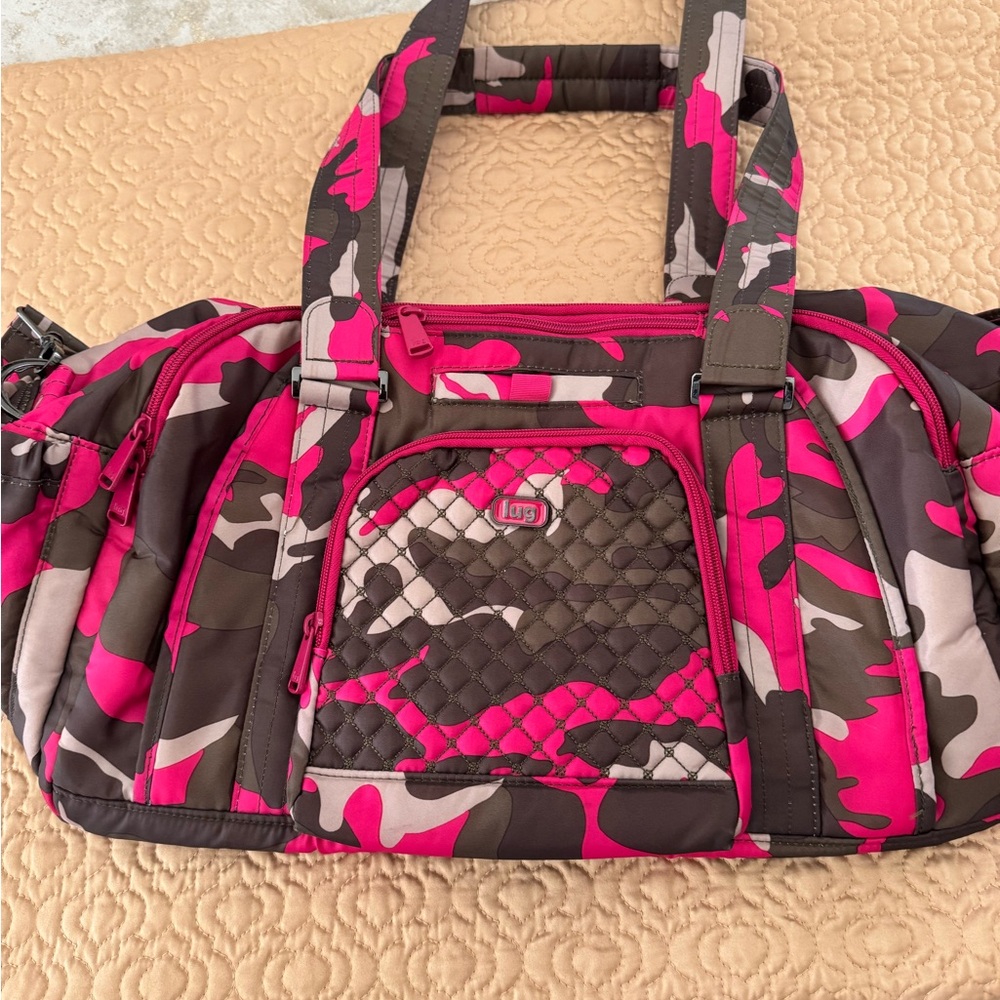 Lug Women's Camouflage Travel Bag - Pink and Brown